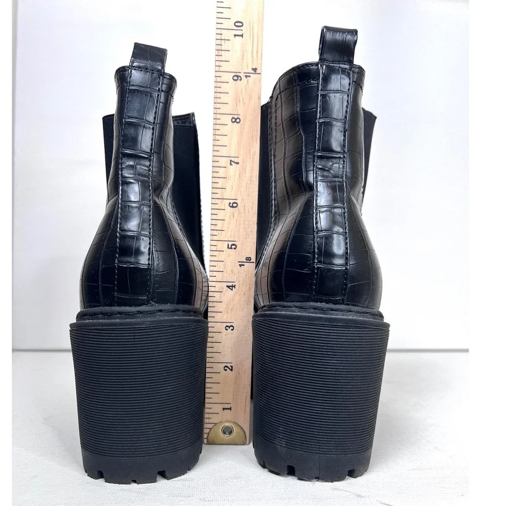 Boohoo Wide Fit Chunky Heeled Black Crocodile Chelsea Boots Size 8 Punk Goth Emo - Picture 6 of 8